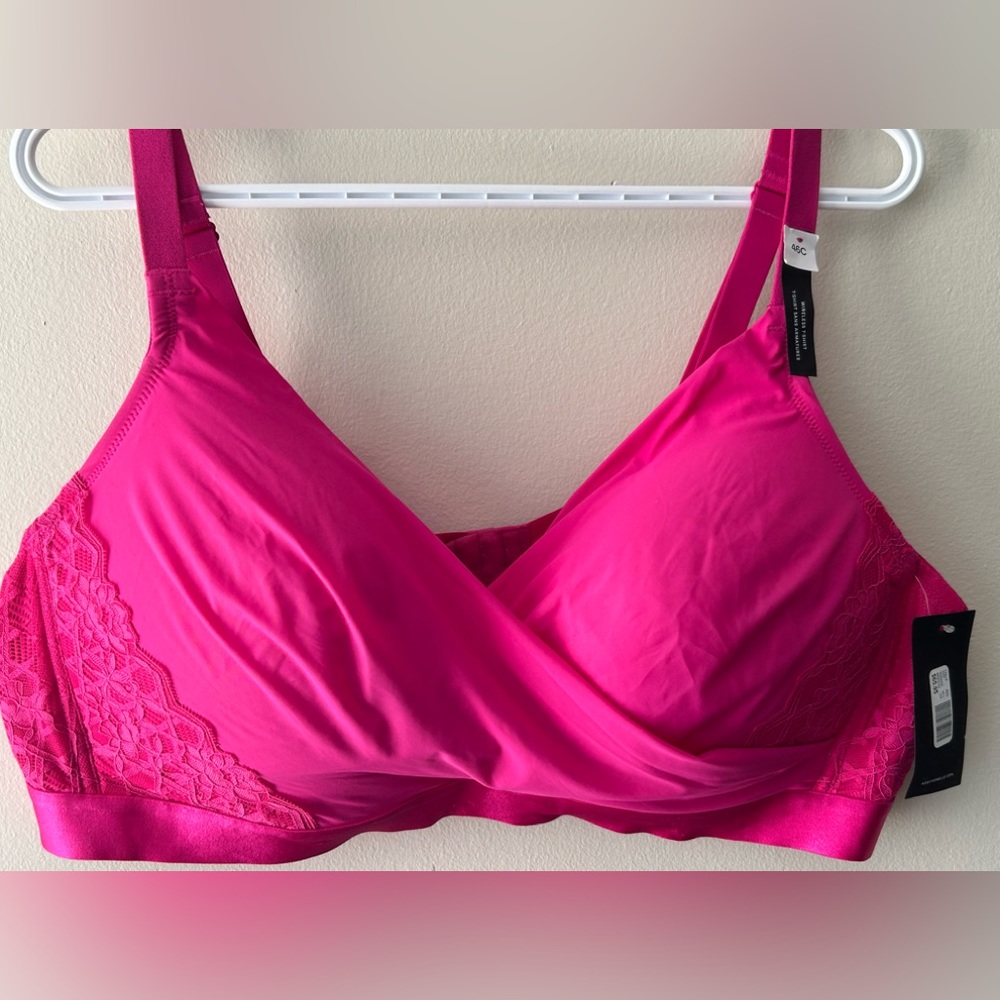 Deesse Bra- NWT